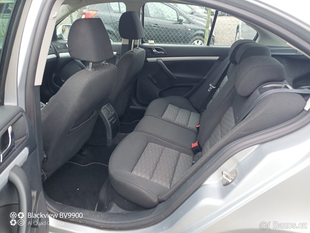 Škoda Octavia 2 FACELIFT 1.6 TDI 77 kw ,R.V 2010,STK 12/2027 - 6