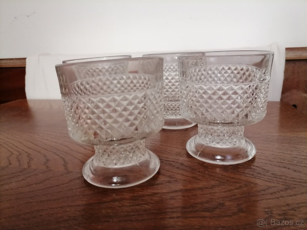 Sady skleniček - 6