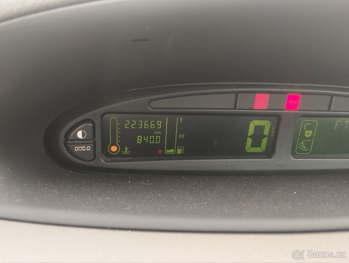 Prodám Citroen Xsara Picasso 1.8i - 6