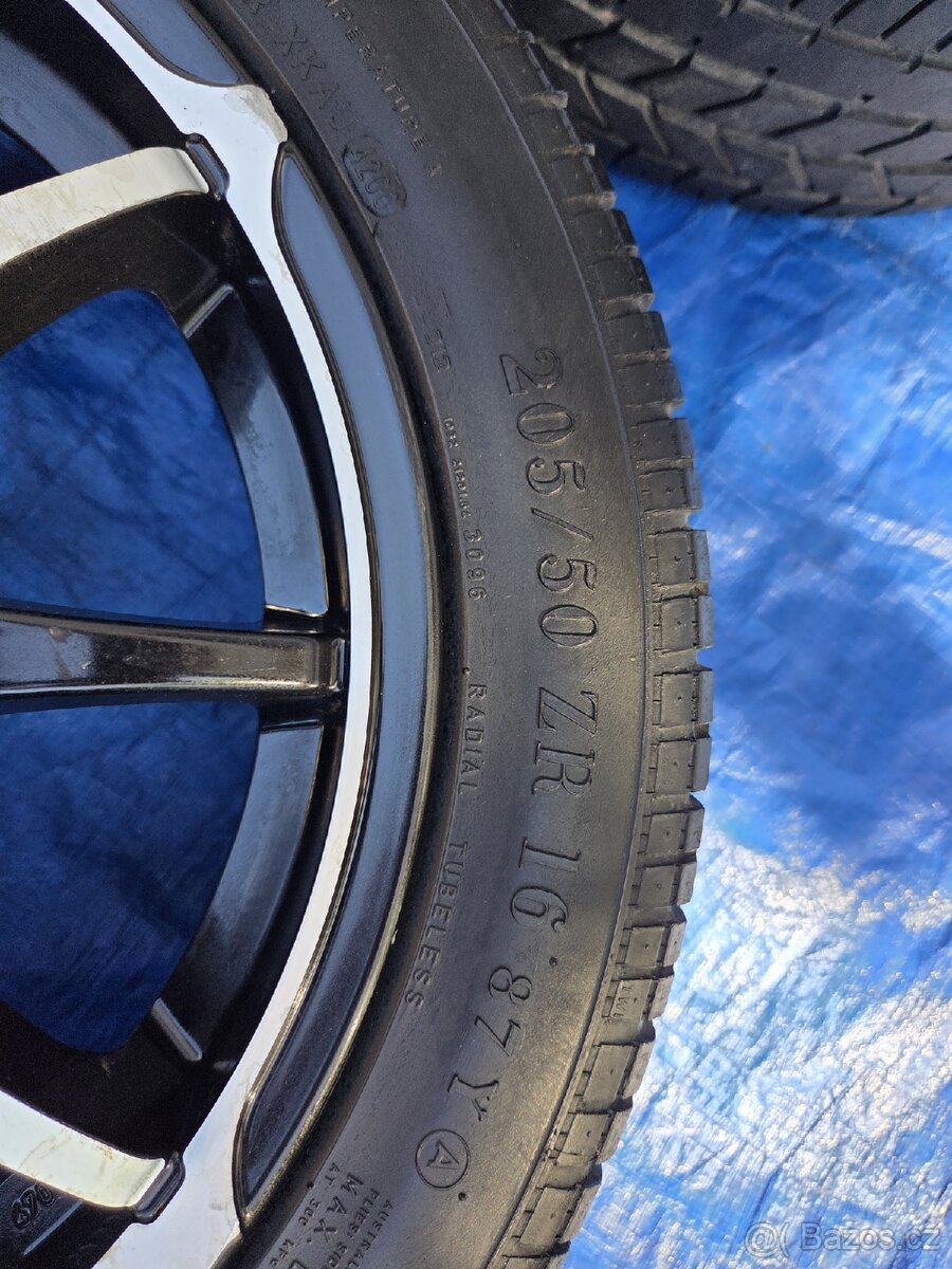 Kola DOTZ 16" 4x114,3 ET40 - 6