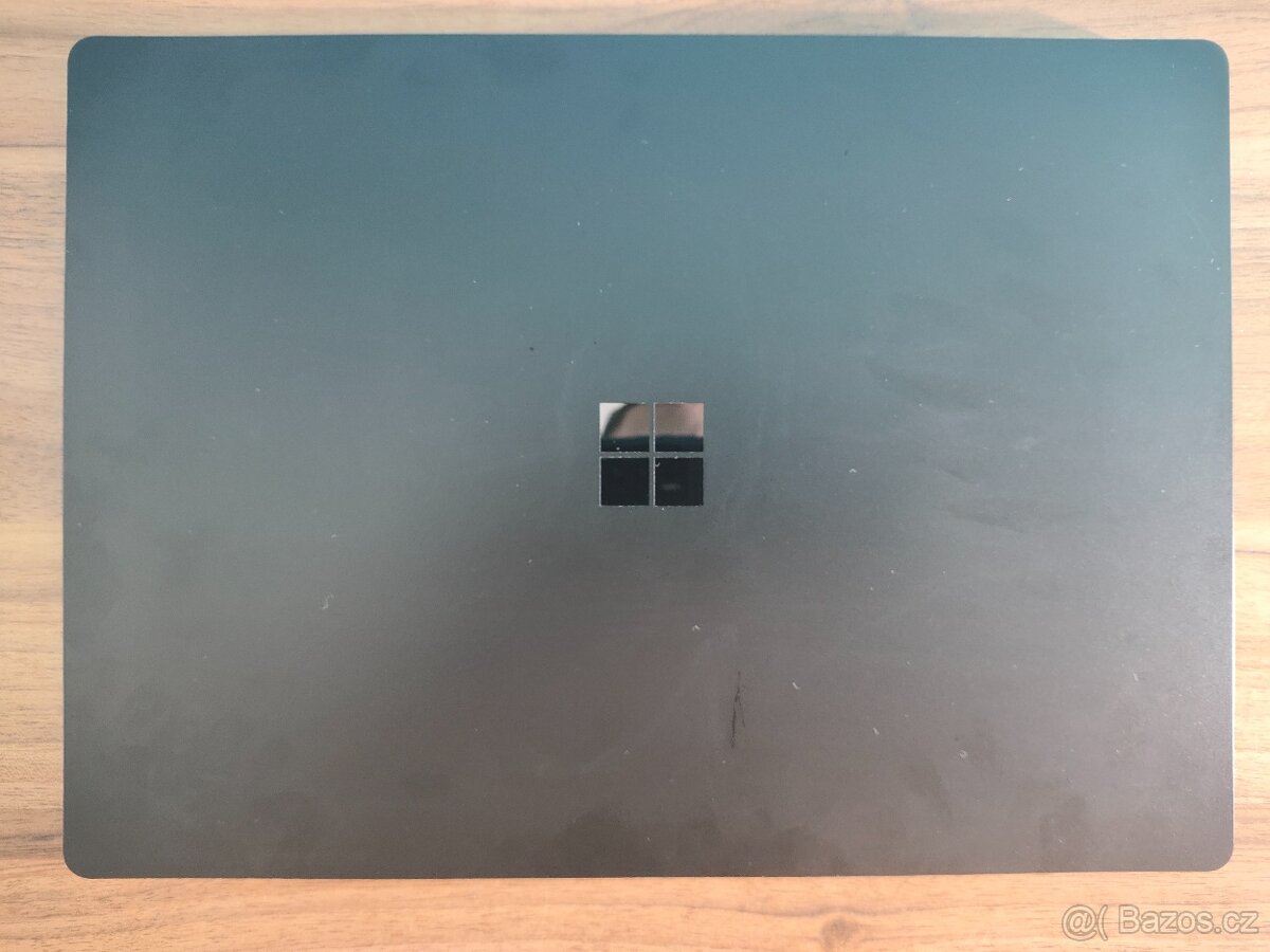 Microsoft Surface Laptop 5 15" | Core i7 • 32 GB • 1 TB SSD - 6