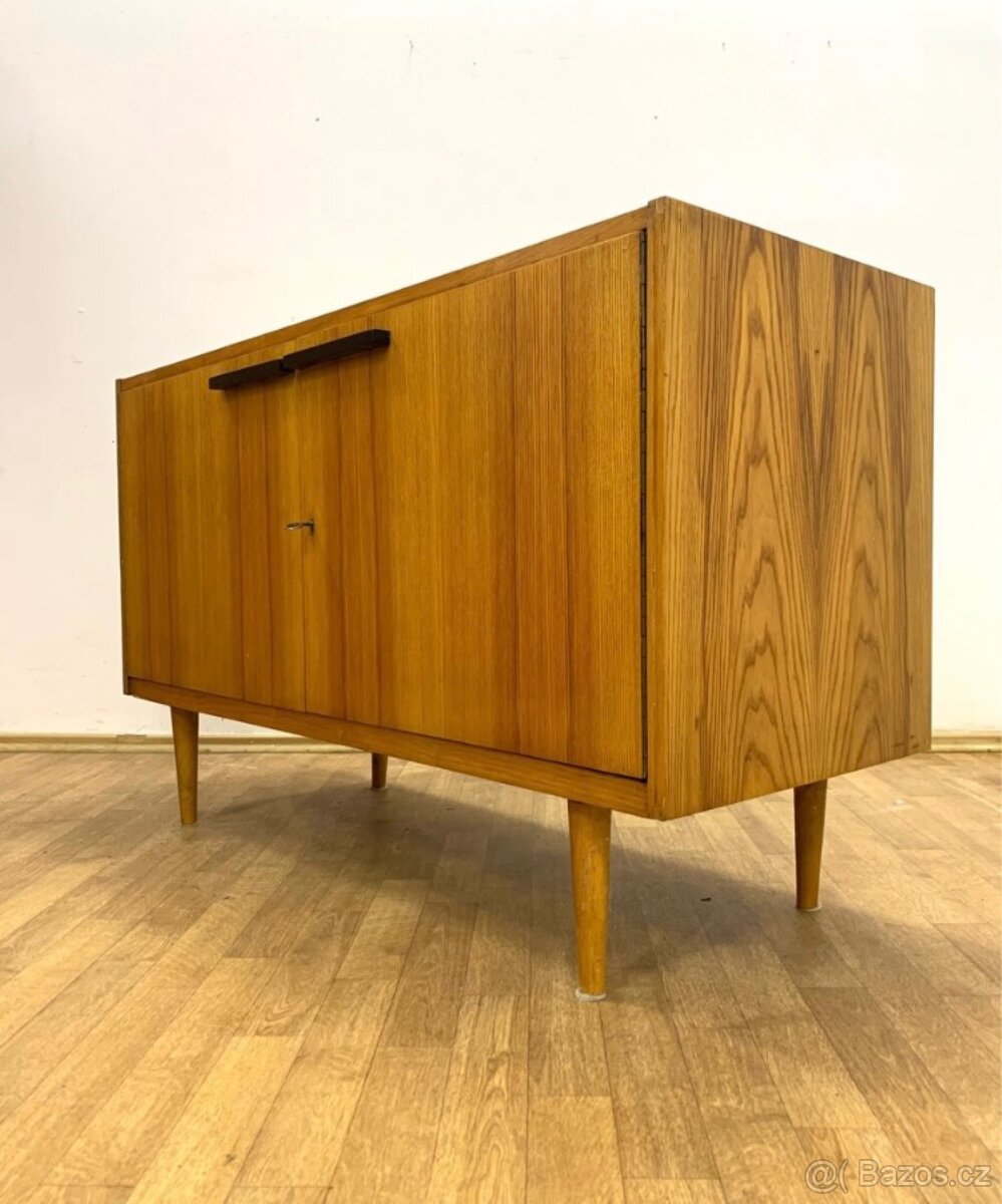 Retro komoda 60. léta Brusel:: - 6
