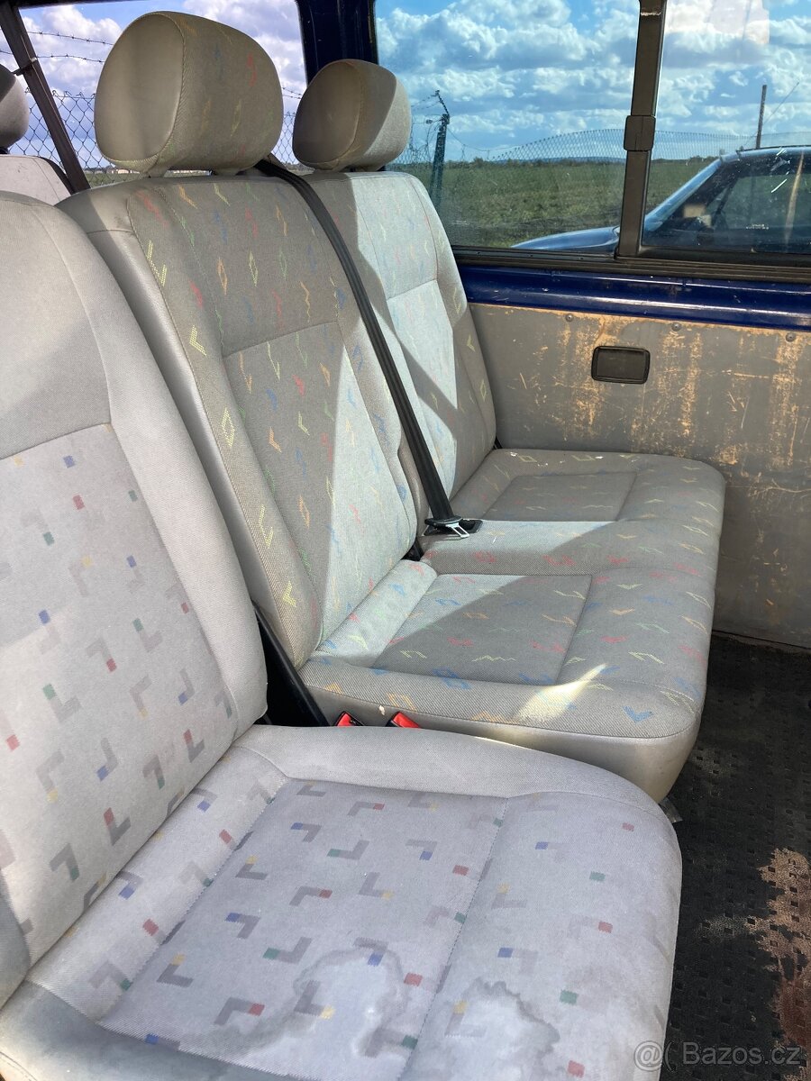 VW TRANSPORTER T5 1.9TDI BEZ DPF 9 MÍST R.V.2004 - 6