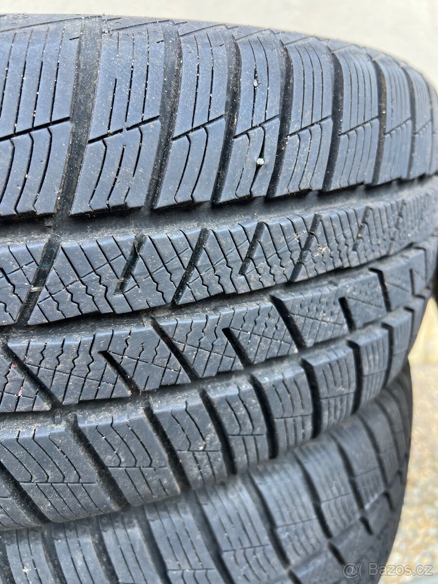 235/55 r18 xl Zimní pneu Barum Polaris 5 - 6