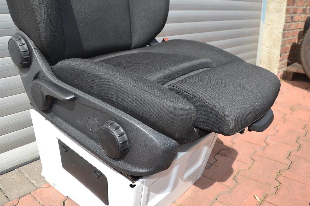 Mercedes-Benz Sprinter 907 sedačka spolujezdce - 6