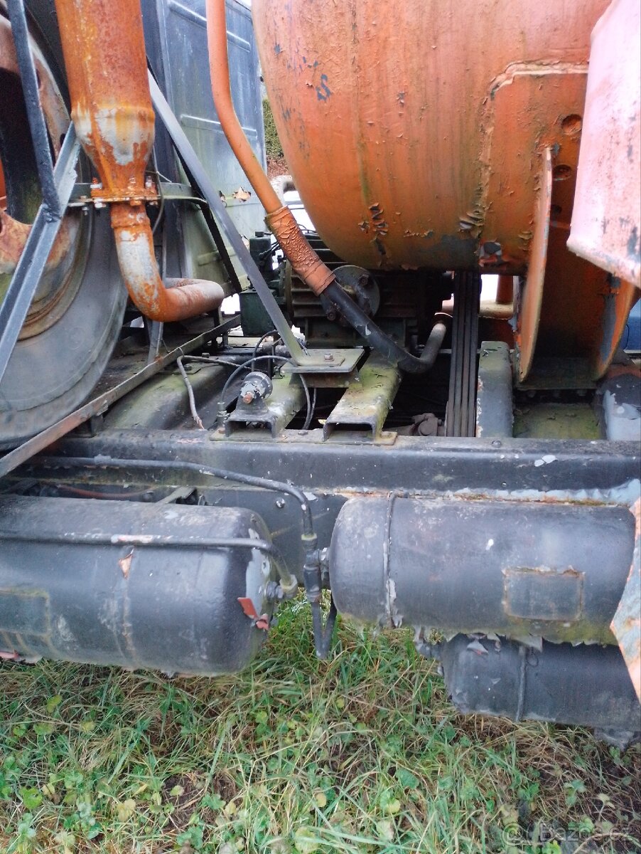 Praga v3s fekál M2 - 6