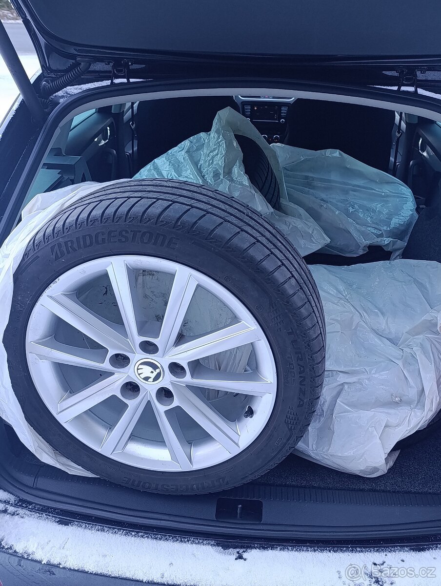 Škoda Octavia 3 2,0TDi 110kw, STYLE, 2016, DSG, NAJETO 108 - 6