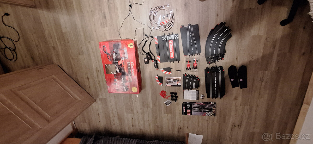 Autodráha Carrera Ferrari Duel - 6