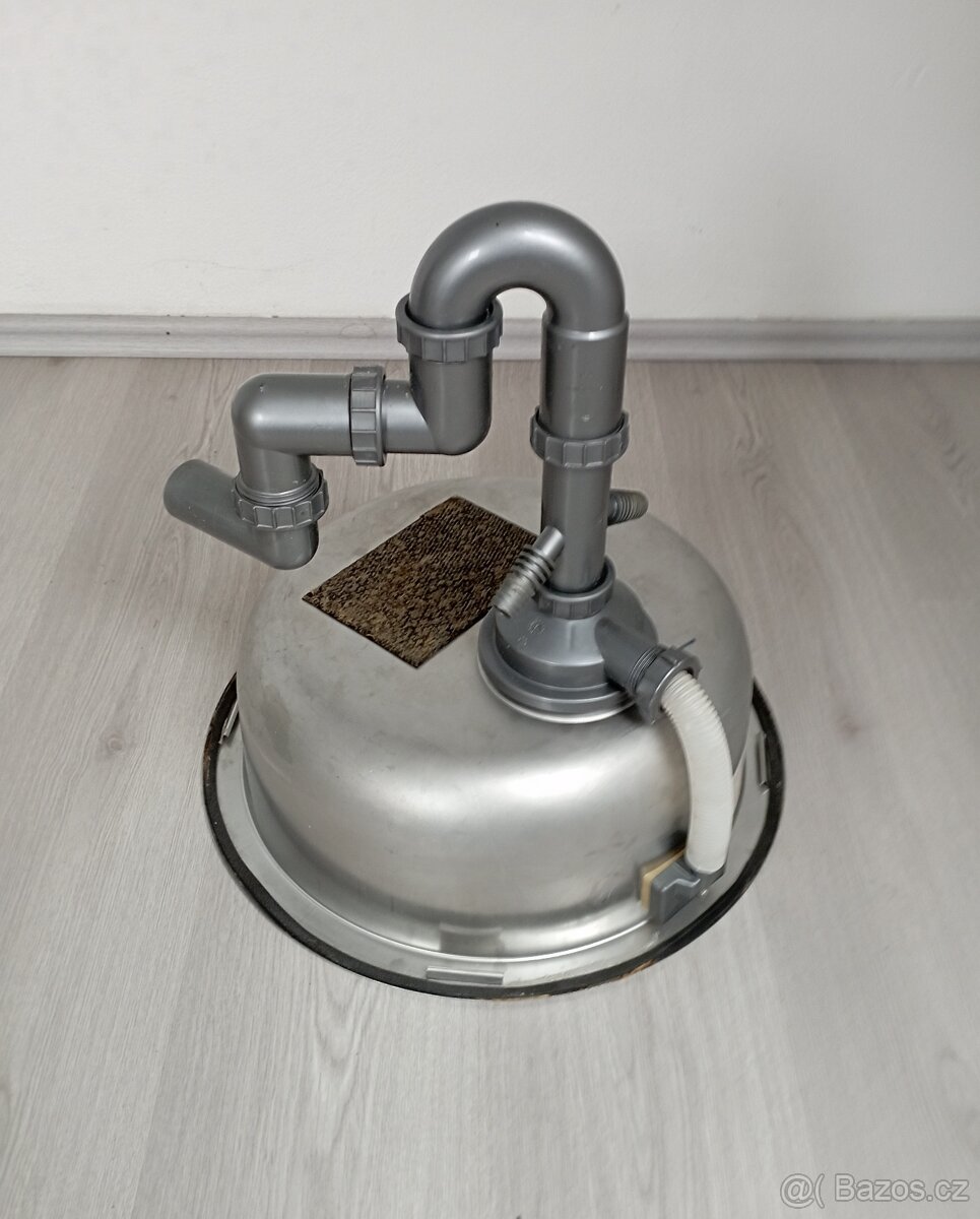 Kulatý dřez IKEA + sifon + baterie - 6