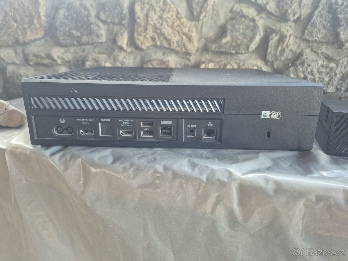 Xbox One + Kinect senzor - 6