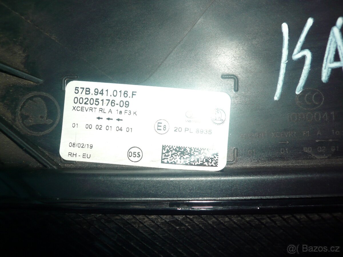 ŠKODA KAROG PŘEDNÍ SVĚTLA - 6
