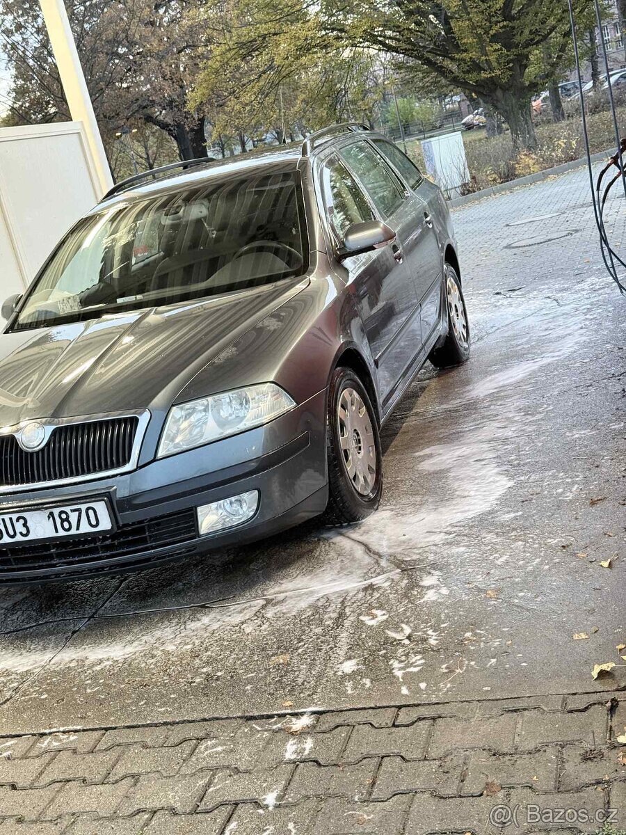 Skoda Octavia II 1.9 TDI 77 Kw - 6