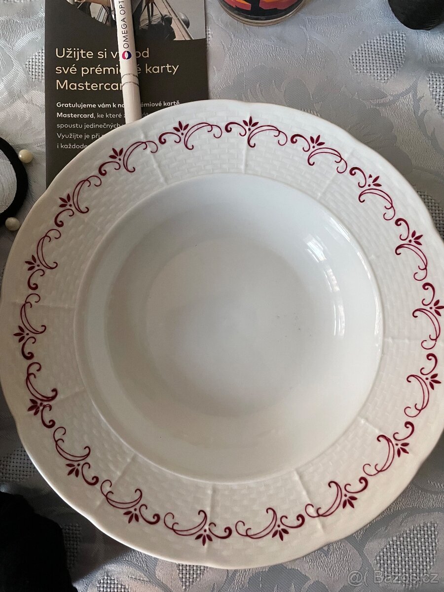 Koupím hluboké a plytké talíře - 6