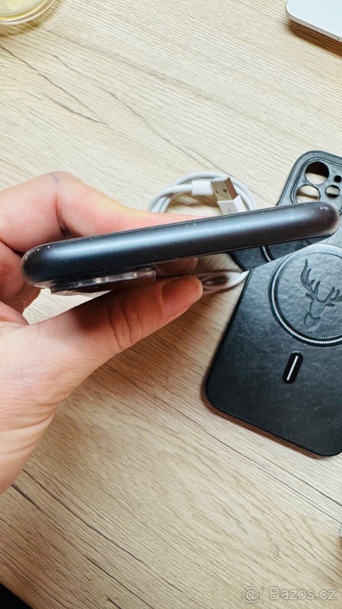 IPhone 11 64GB černý, top stav - 6