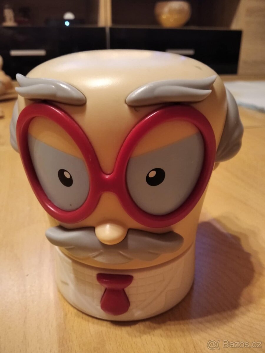 Hračky a různé společenské hry - 6