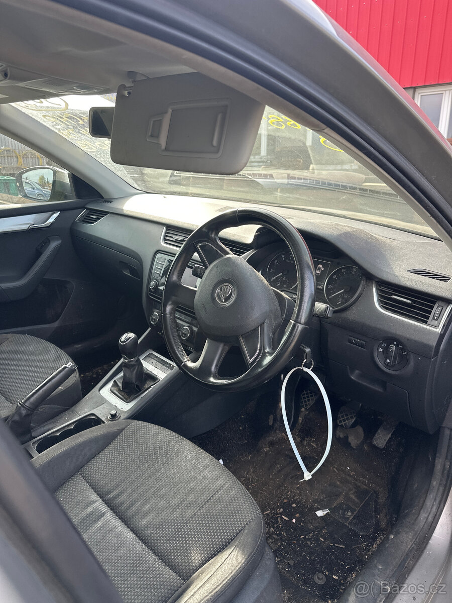 365. ŠKODA OCTAVIA III SEDAN / 1.4 TSI / CHPA / 2013 - 6