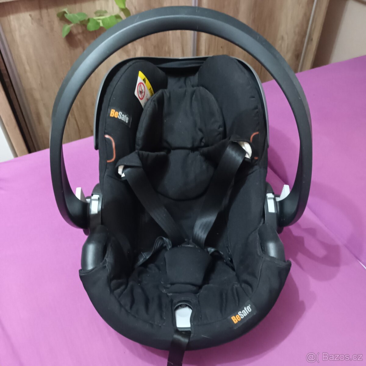 Prodám autosedačku zn.stokke - 6
