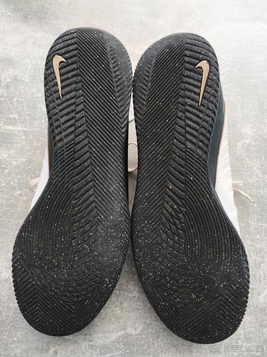 Kopačky Nike Fantom GX - 6