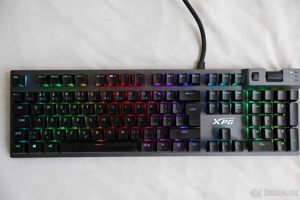 MECHANICKÁ KLÁVESNICE ADATA XPG SUMMONER 5A-BKCCZ, CZ - 6