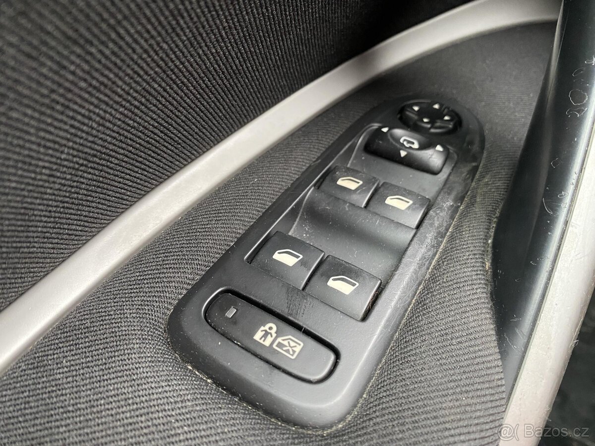 Citroën C5 2.0HDi , 103 kW nafta, 2011 - 6