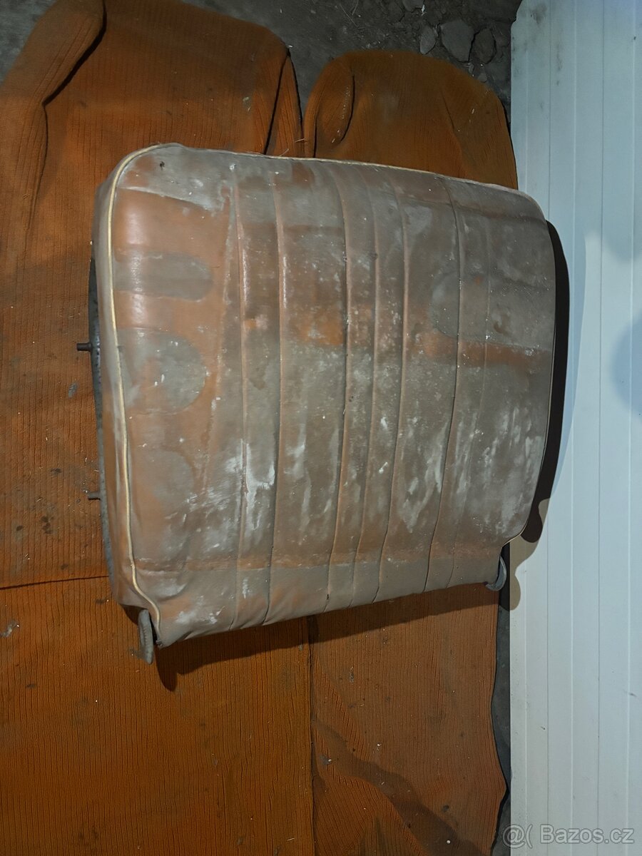 Prodám sedačky a ND na škoda 100 mb - 6