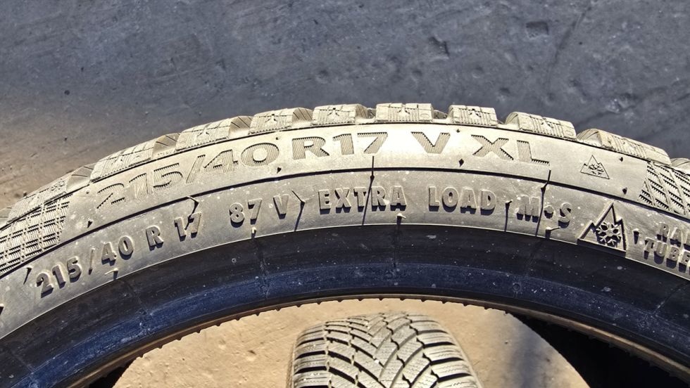 Zimní pneu 215/40/17 Continental - 6