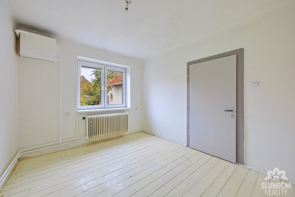 Prodej rodinného domu, 391 m², Strání - 6