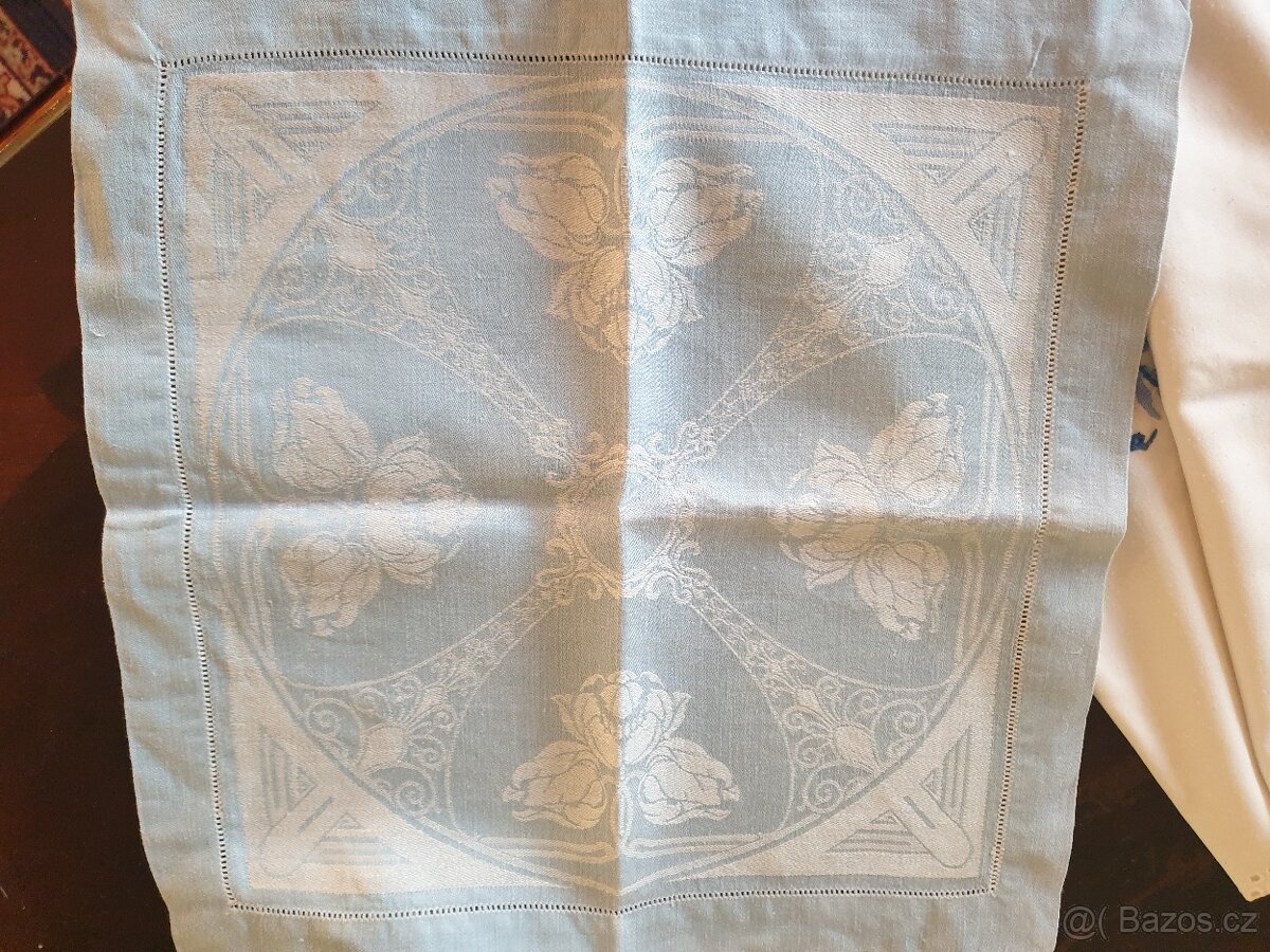 Prodám staré dečky a ubrusy - 6