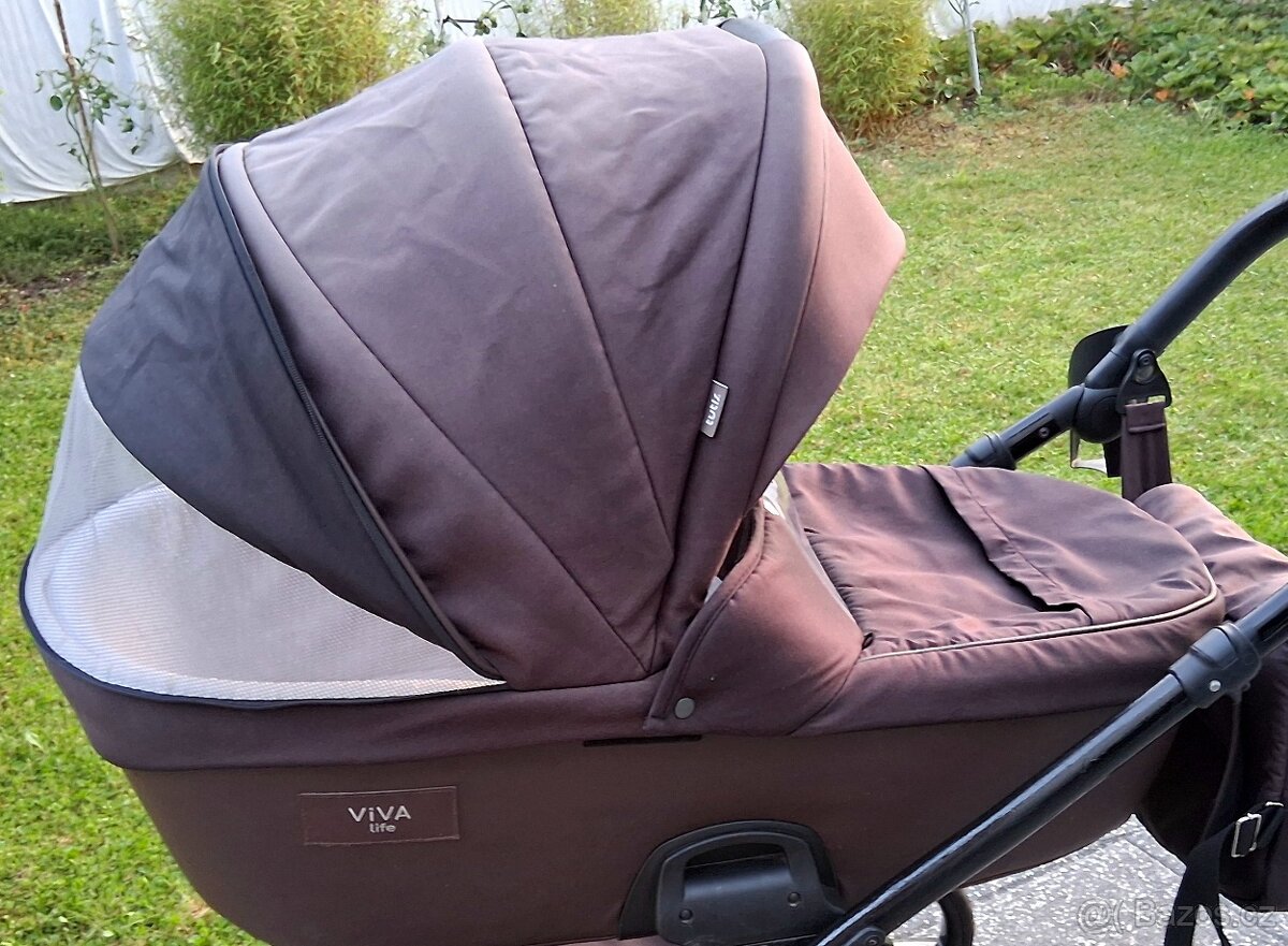 Hluboký kočárek a autosedačka 0-13 kg. - 6