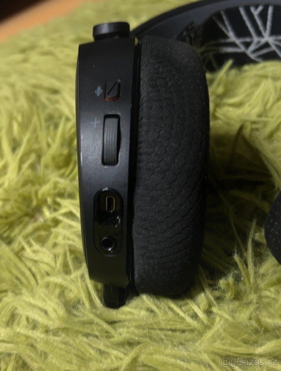 herní sluchátka SteelSeries Arctis 3 - 6