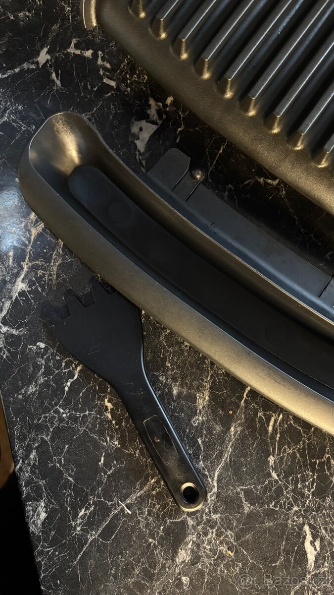 Kontaktní gril Catler - 6