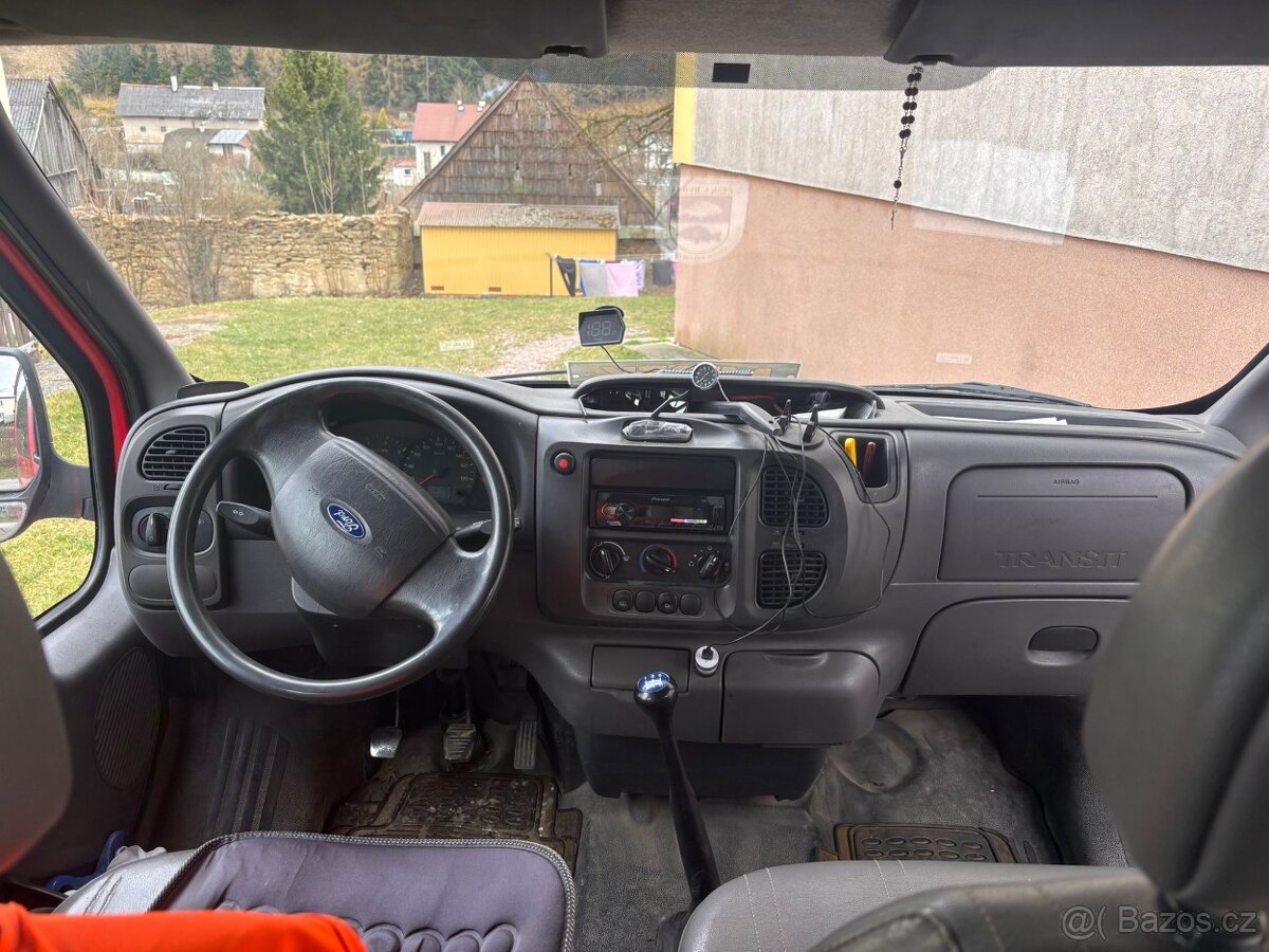 Ford Transit 1.9 - 6