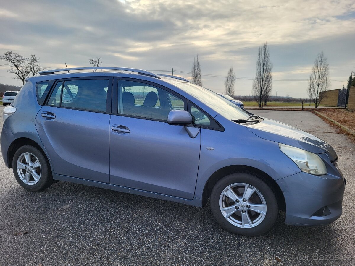 Toyota Verso 1.8i benzín, 108 kW, r. v. 2011 - 6