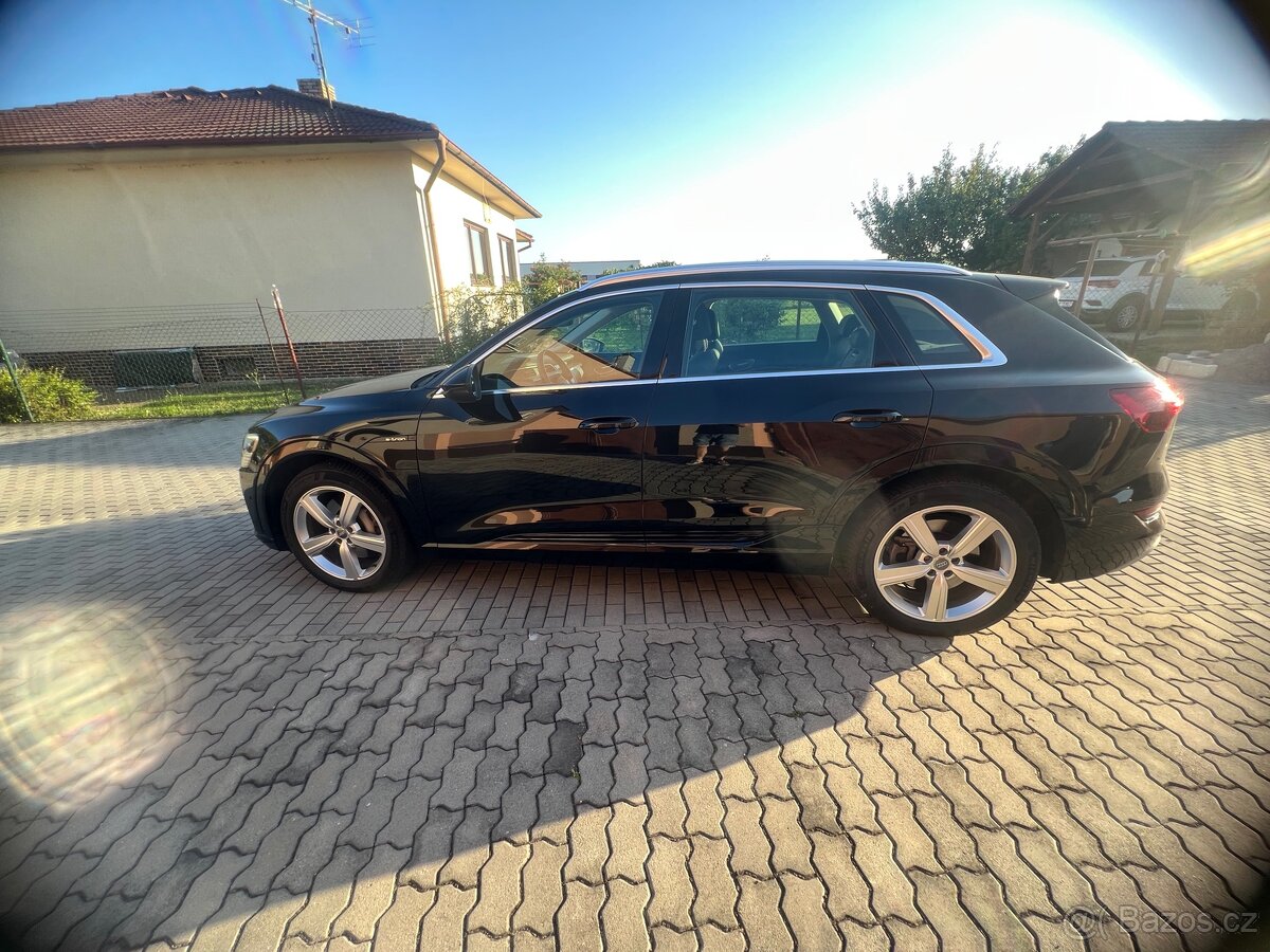 Audi e-tron 50 quattro,Matrix - 6