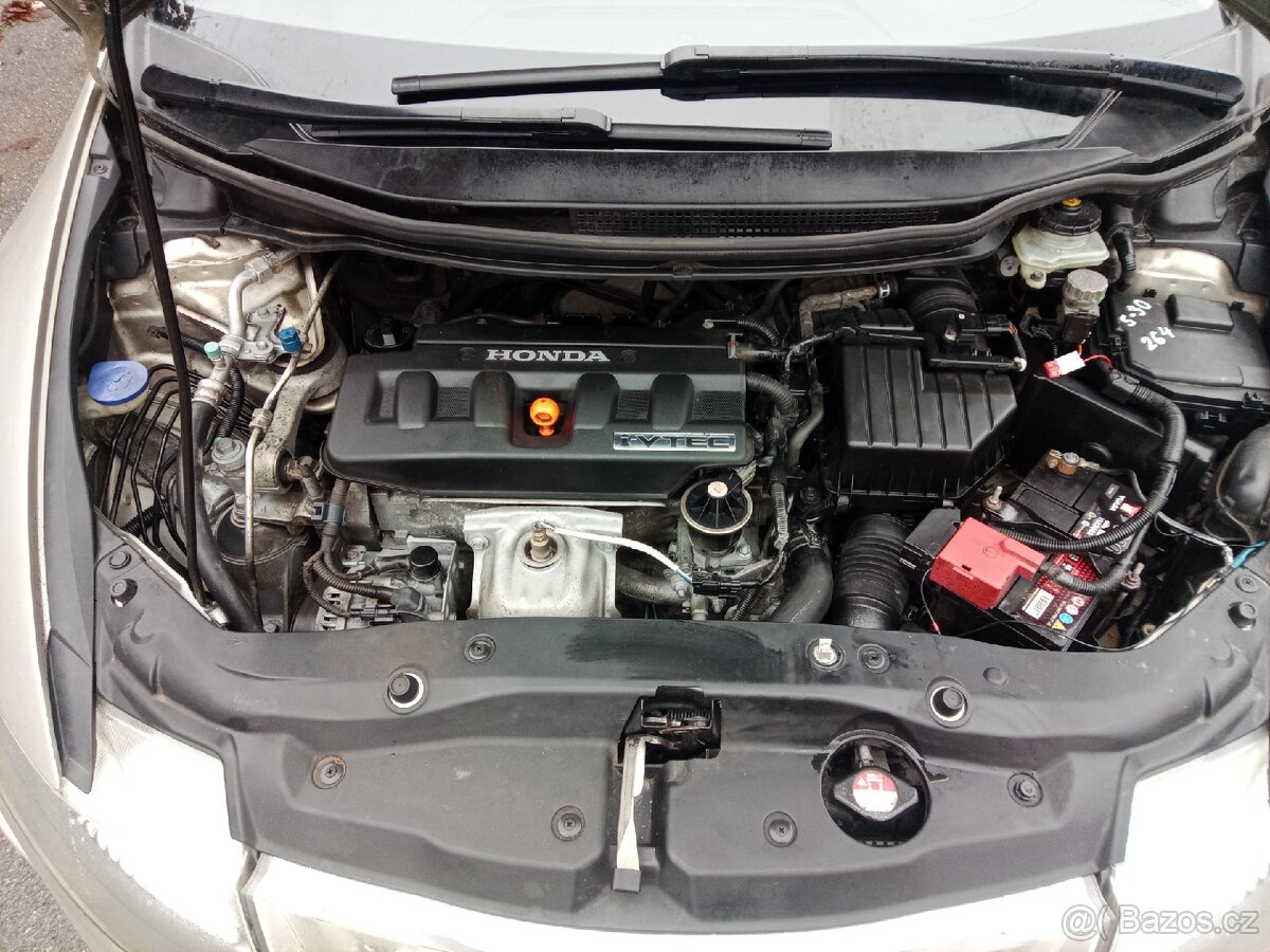 Honda Civic 8g.18.benzin - 6