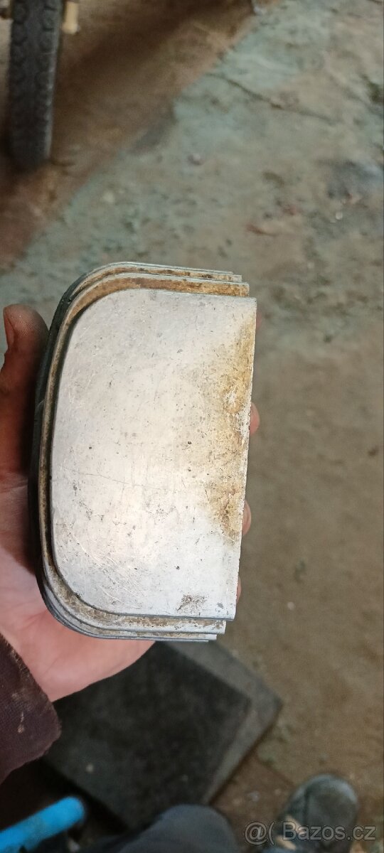 Hlava Jawa pionýr - 6