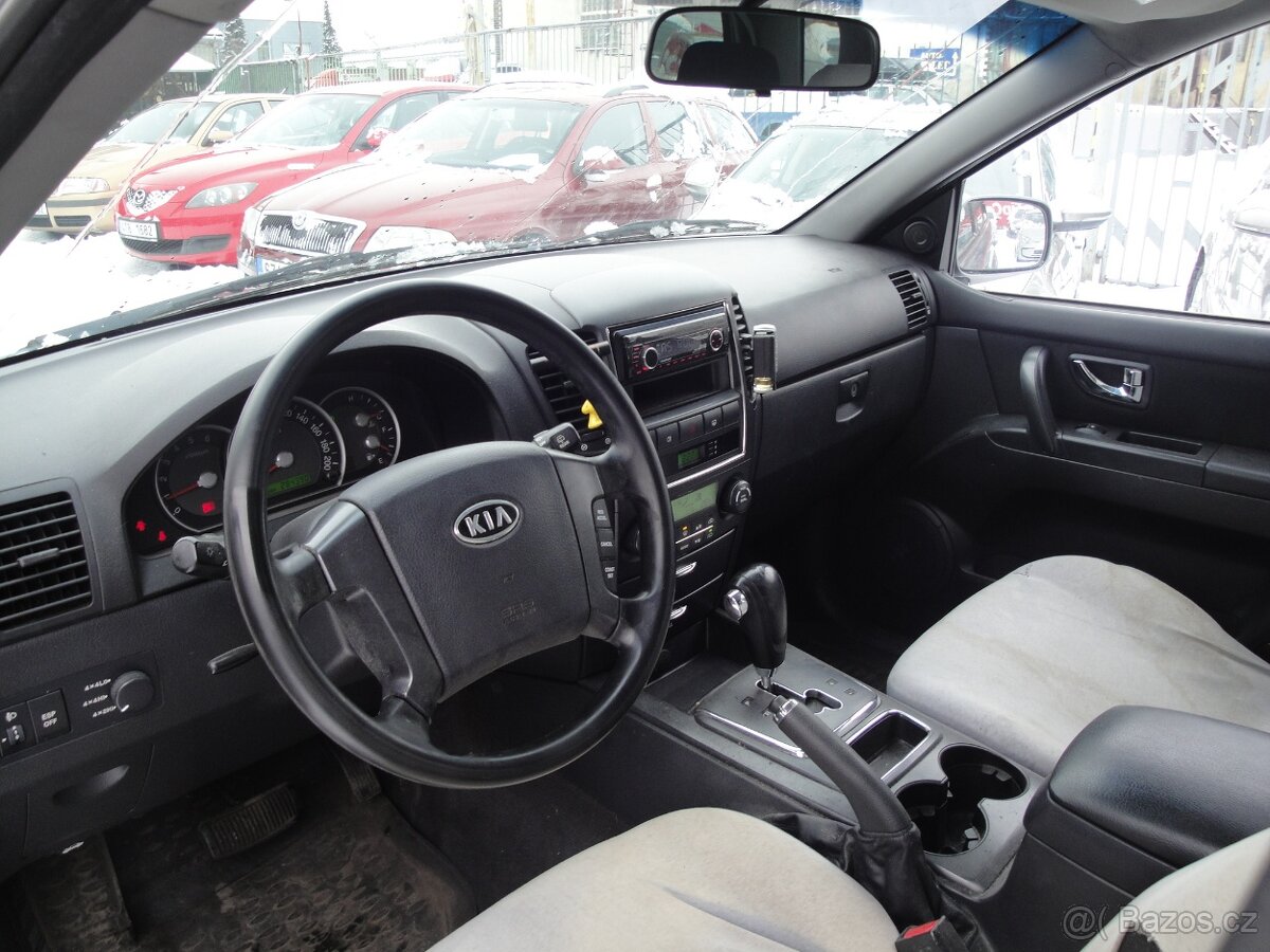 Prodám Kia Sorento 2.5,CRDi,4x4 automat - 6