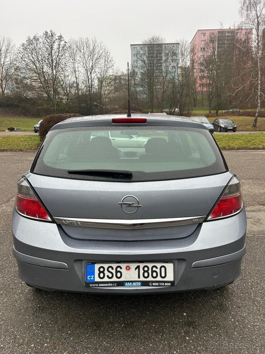 Opel Astra H 1.6 2008 - 6