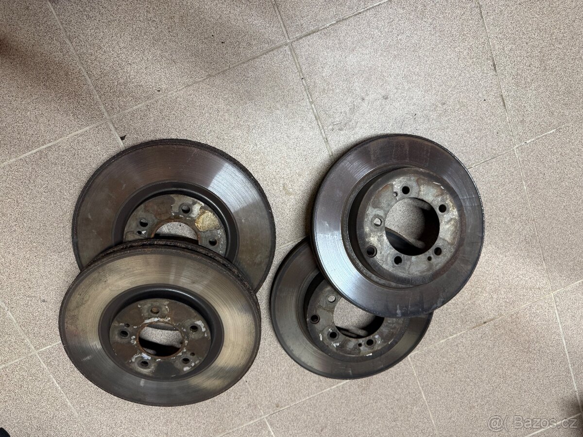 Brembo Sada všech kotoučů Lancer Evo V-IX včetně destiček - 6