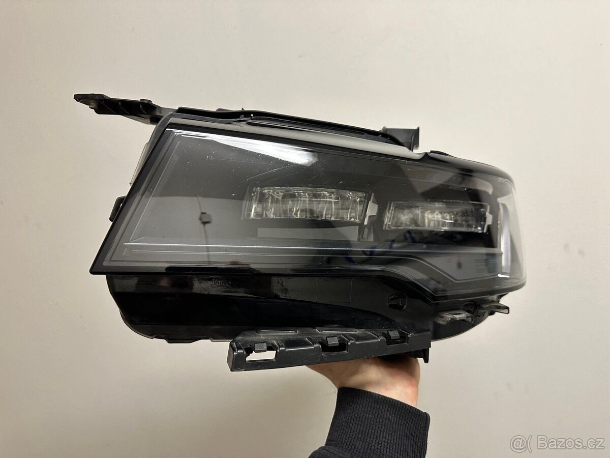 Cadillac Escalade světla - 6