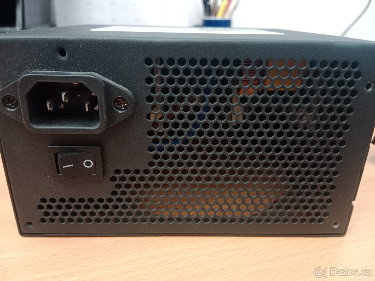 Napájecí zdroj Corsair– bez ventilátoru - 6