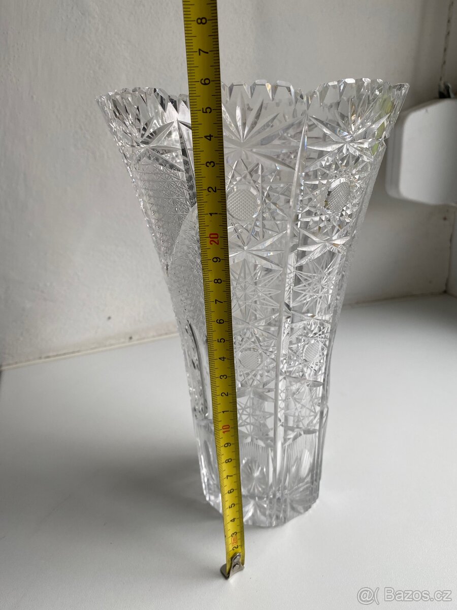Broušená křišťálová váza - 6