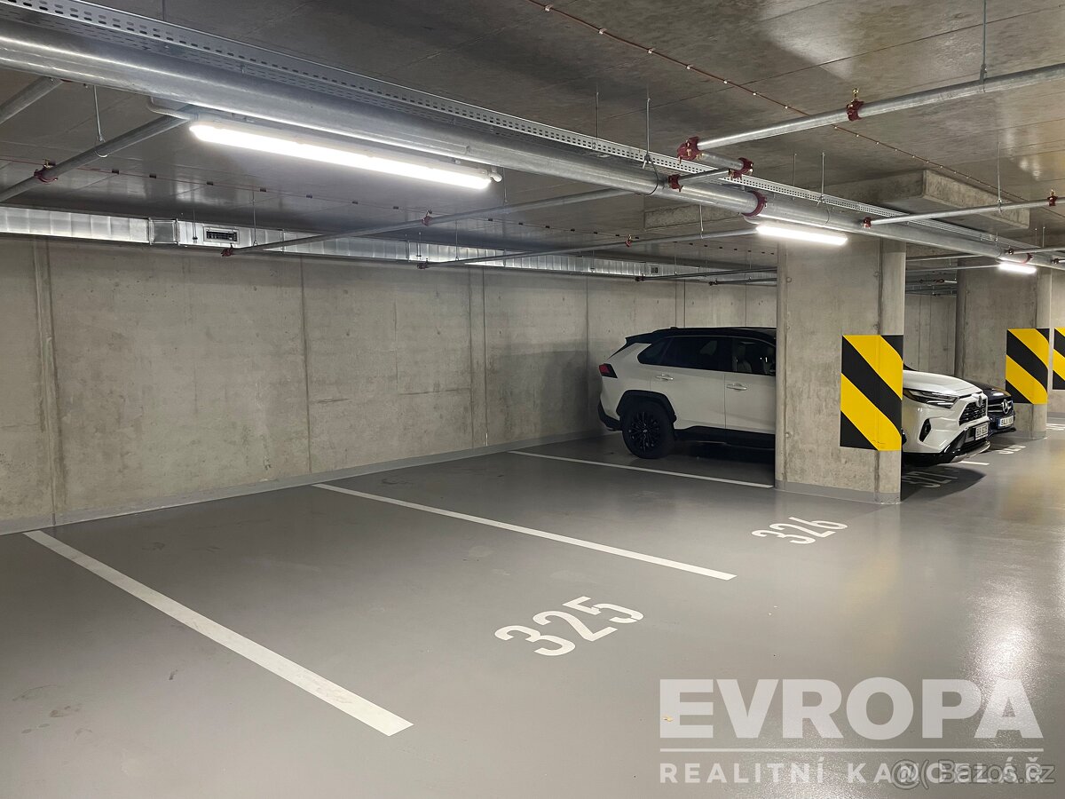 Garážové stání v ulici Ramonova, novostavba - 6