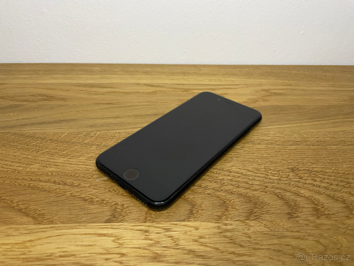 Apple iPhone SE2020 128GB Black - baterie 75% - 6