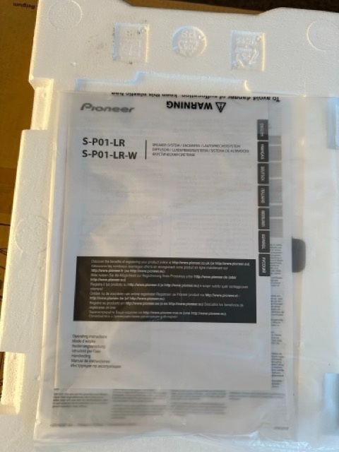 Regálové reproduktory ve vysokém klavírním lesku Pioneer - 6