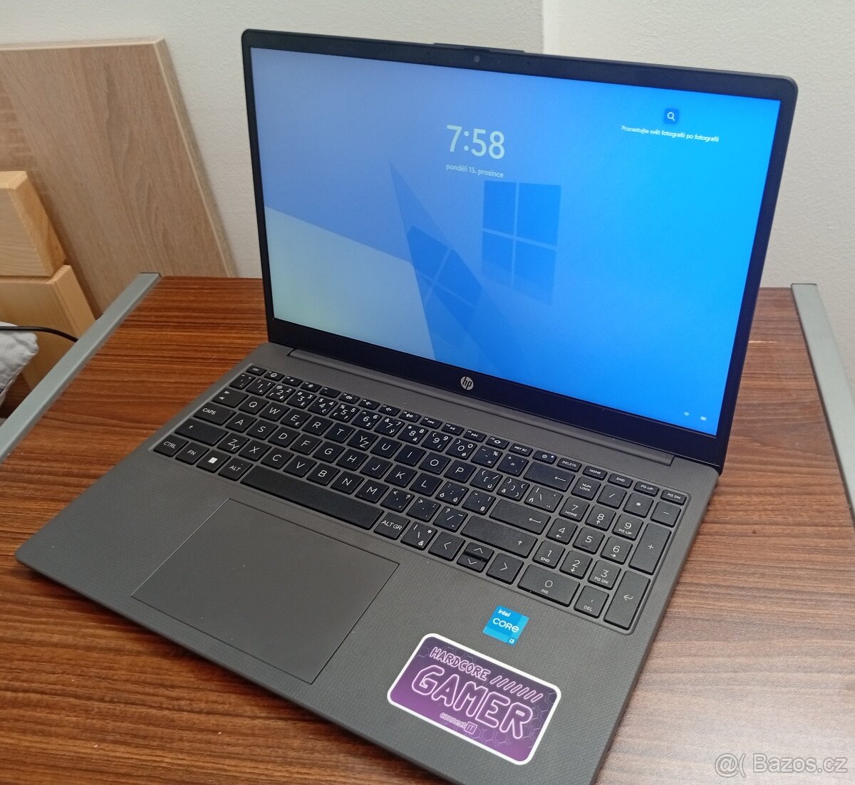 Notebook HP 250 G10-IntelCore i3-1315U 6jádrový 4,5 GHz, 16 - 6