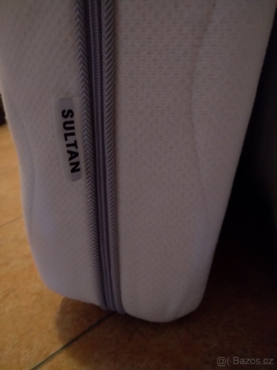 Manželská postel Malm 180x200 cm - 6