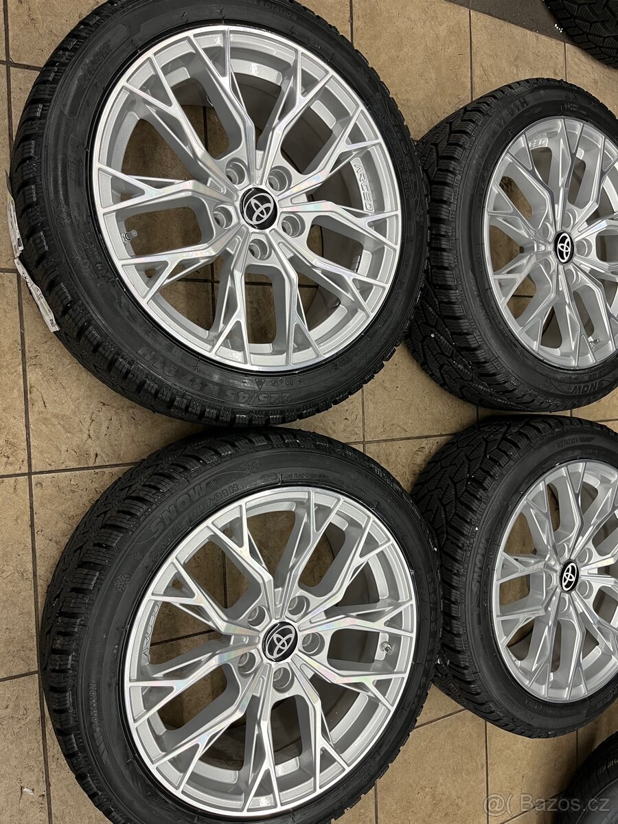 Nová zimní sada pro TOYOTA Corolla 225/45 R17 - 6