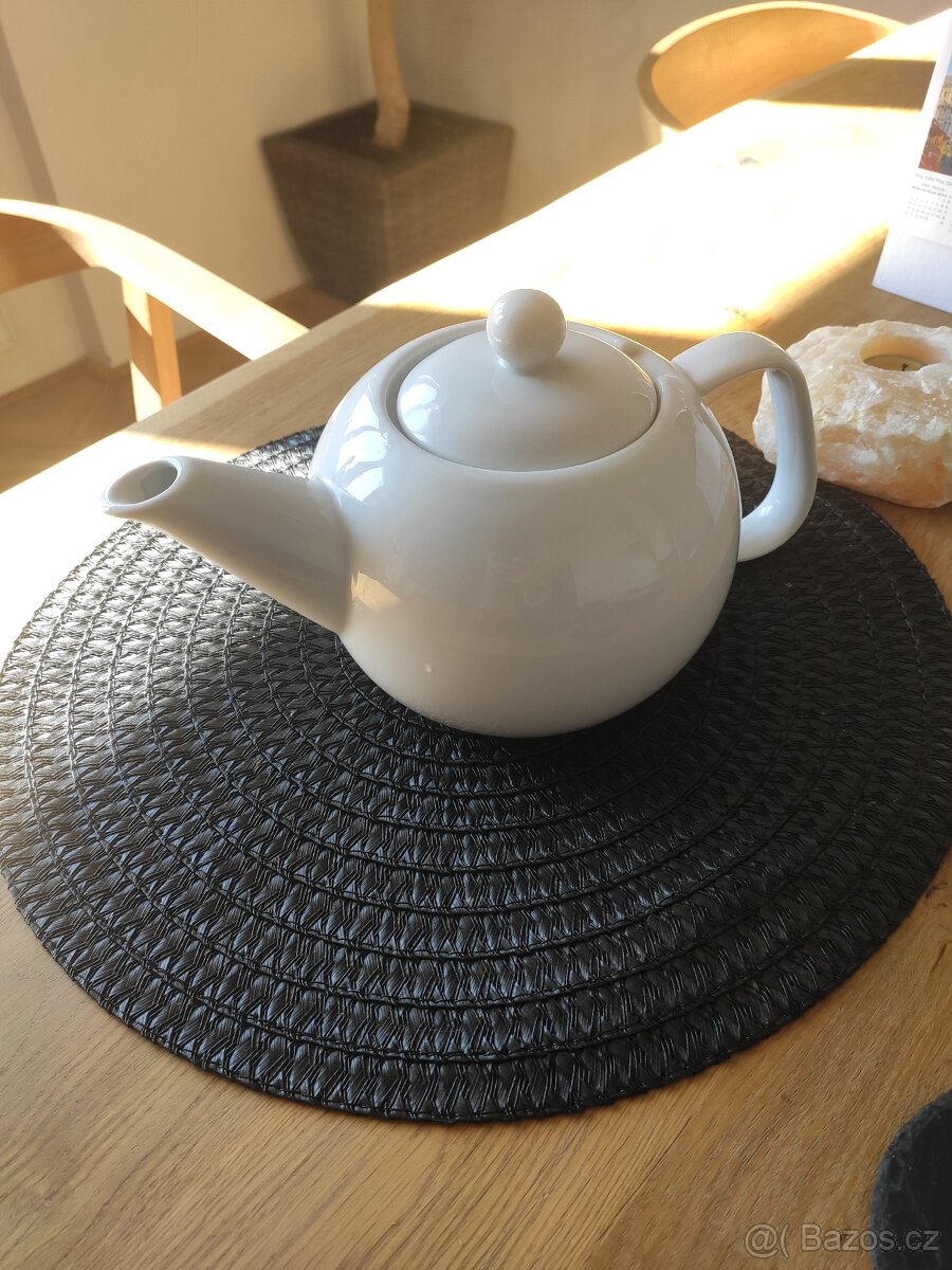 Bílá porcelánová konvice NOVÁ - 6