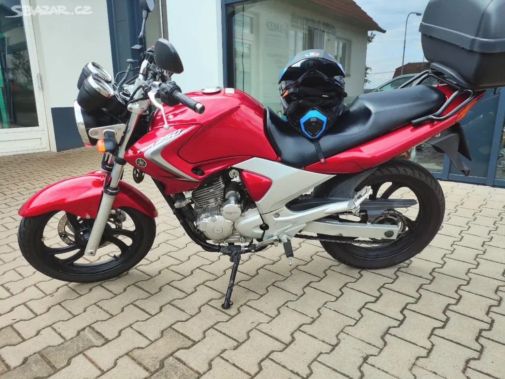Yamaha YBR 250 - 6